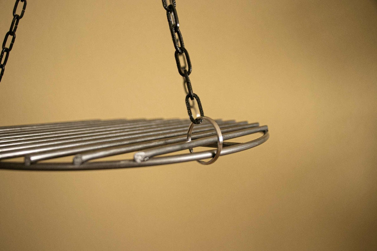 Hängande grillgaller med kedja