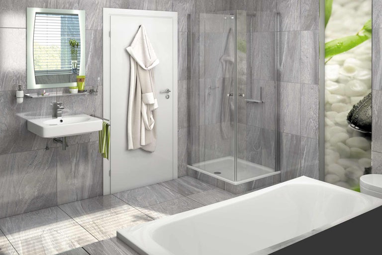 Modernt badrum med handfat, dusch och badkar