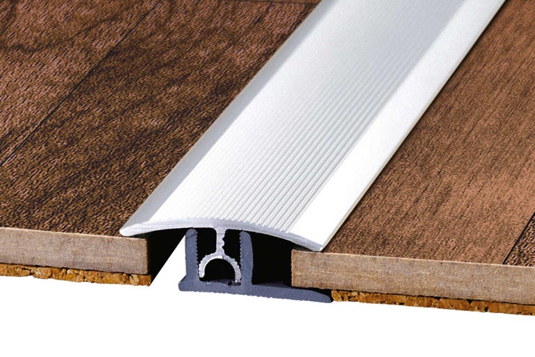 Övergångsprofil mellan två golvbeläggningar