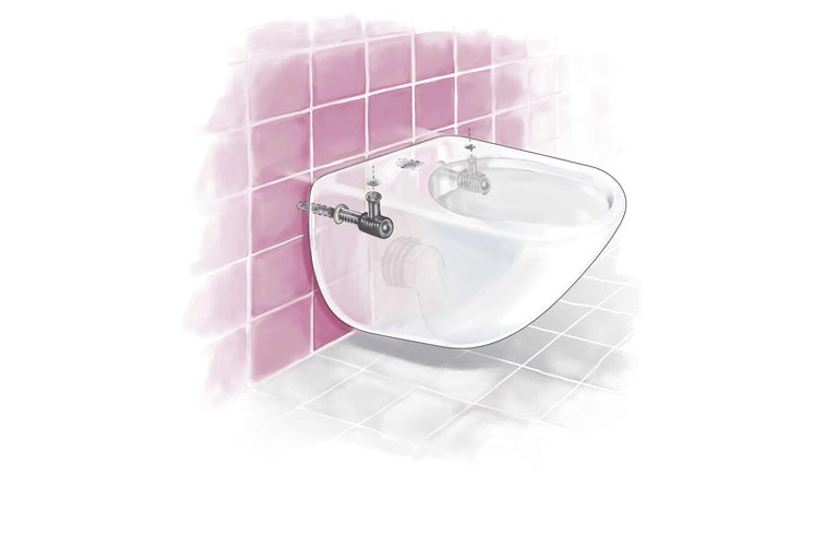 Vägghängd bidéinstallation i badrum