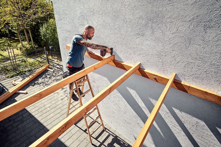 Så bygger du ett altantak