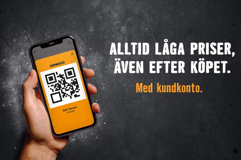 En mobiltelefon med ett Hornbach kundkonto hålls.
