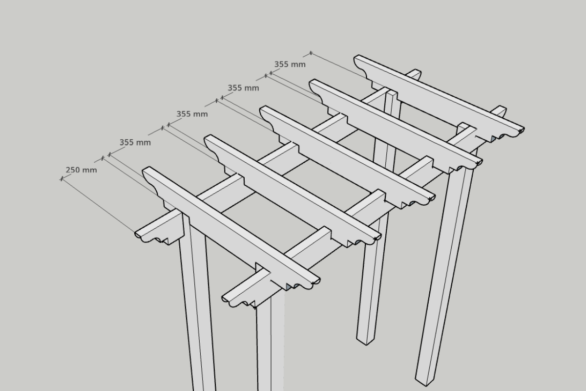 Teknisk ritning av en träpergola med avståndsmått för takbalkarna i millimeter.