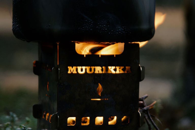 Muurikka Hobo spis med kastrull och flamma