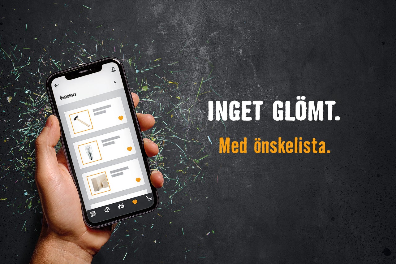 En smartphone med Hornbach-appen hålls i handen. Önskelistan visas på skärmen.