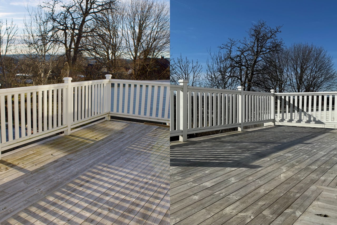 Före- och efterbild av en rengjord träterrass med vitt räcke utomhus.