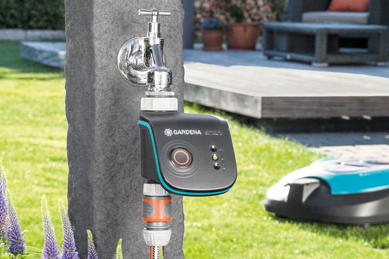 Gardena Smart vattenstyrning för trädgårdsbevattning vid vattenkranen