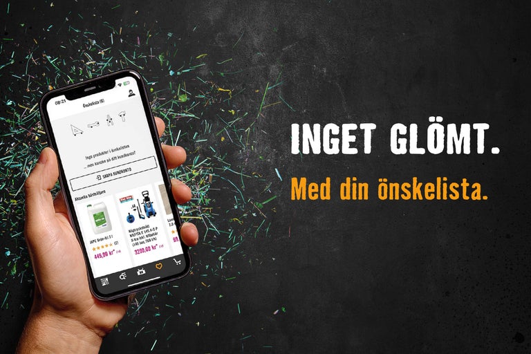 En smartphone med Hornbach-appen hålls i handen. Önskelistan visas på skärmen.