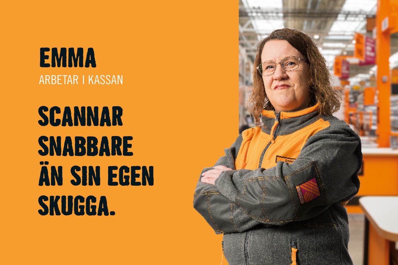 Porträtt av en Hornbach-anställd i arbetskläder mot en orange bakgrund