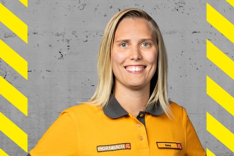 Porträtt av en vänlig Hornbach-medarbetare