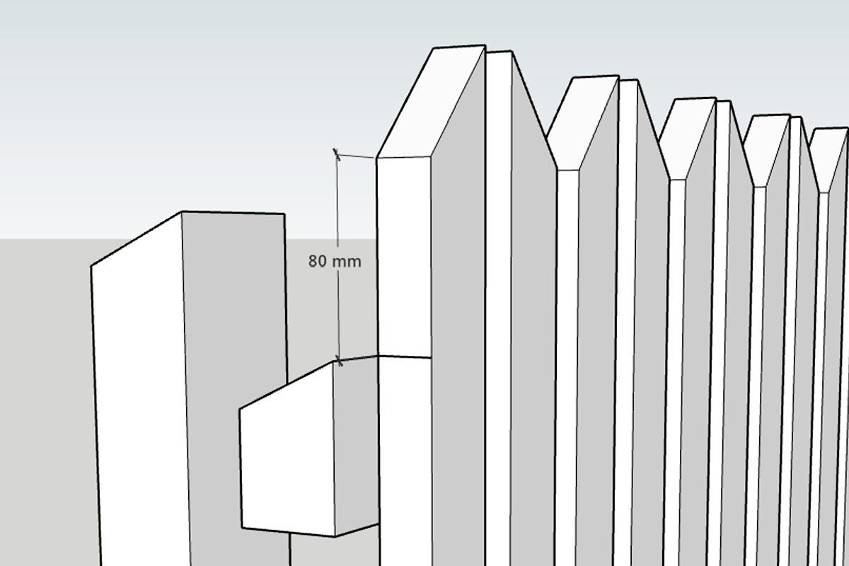 Illustration av ett trästaket med måttangivelse på 80 millimeter för spjälornas överhäng.