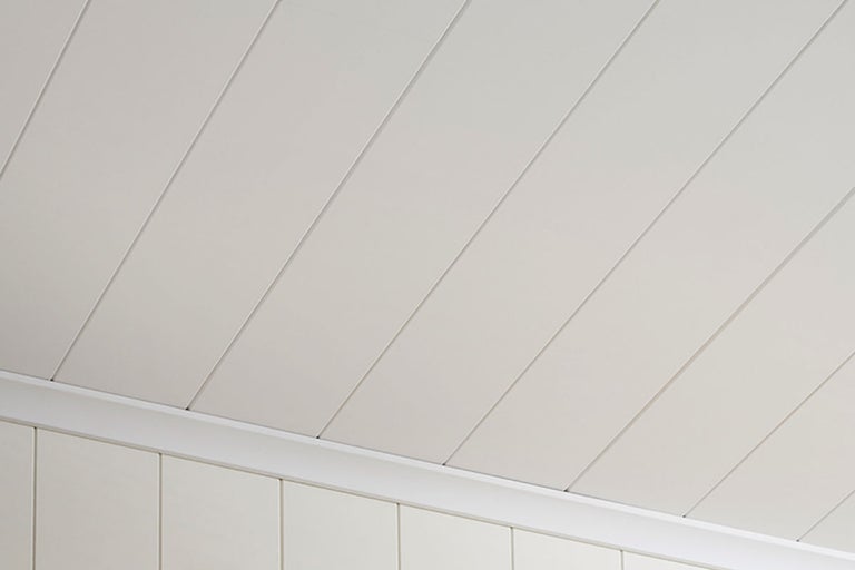 Takbeklädnad av plastpaneler