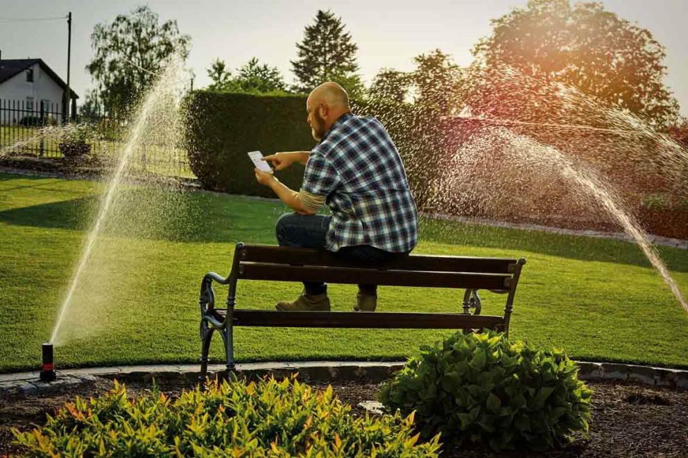 
				Installera sprinklersystem i gräsmattan

			