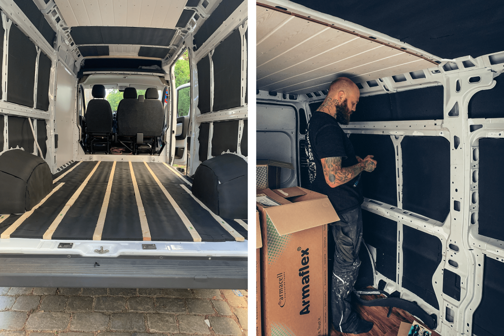 Den tomma vanen isolerad med Armaflex plattor. Thomas står i bilen och skruvar fast isoleringsplattorna. Den tomma vanen isolerad med Armaflex plattor. Thomas står i bilen och skruvar fast isoleringsplattorna.