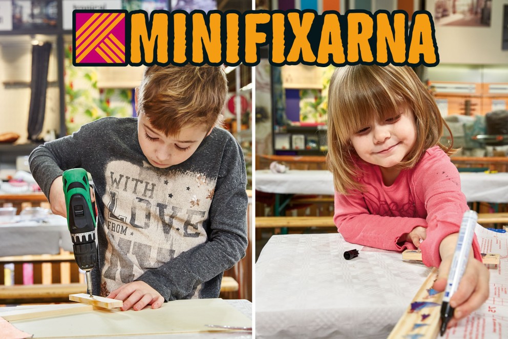 Barn arbetar med verktyg och trä på Minifixarna Workshop