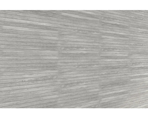 Ljus träfasad med horisontella brädor