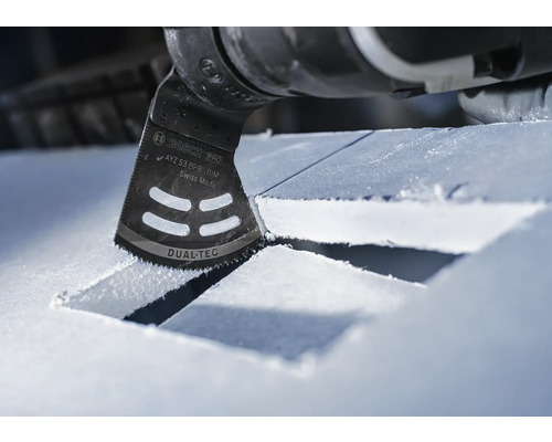 Bosch Pro dyksågblad som sågar ett hål i ett material