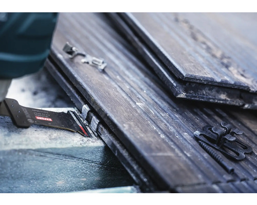 Sågblad skär träpanel