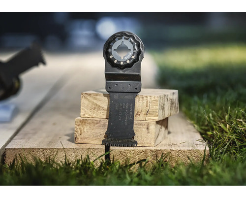 Oscillerande sågblad för trä på träkuber