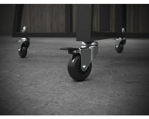 Hjul med broms på en metallmöbel