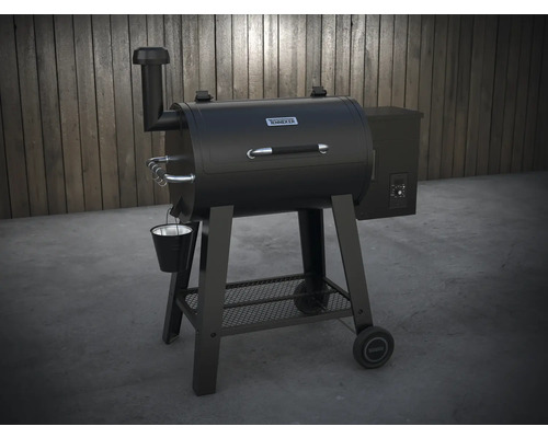 Svart Tenneker pelletgrill med röktorn, fettuppsamlingshink och hjul
