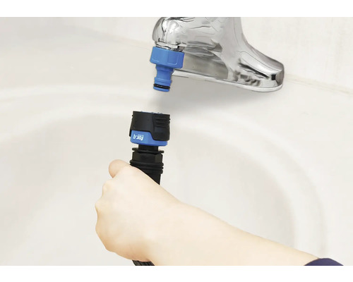 Vattenkran med slangkoppling och trädgårdsslang