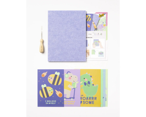 Hantverkset med filt, verktyg och mönsterkort