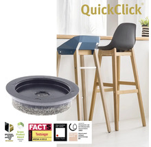 QuickClick stolsglidare med filt och diverse utmärkelser i bakgrunden