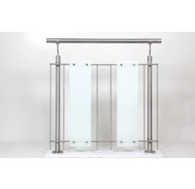 Räcke av rostfritt stål med glaselement