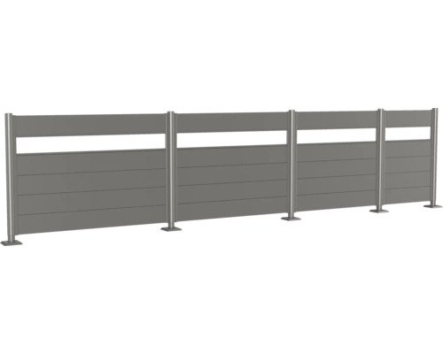 Staket med horisontella element och stolpar