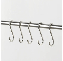 Metallstång med S-krokar för upphängning