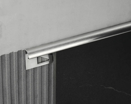 Kakelavslutningsprofil av metall