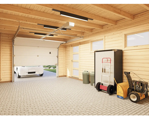 Garage med garageport, verktyg och bil