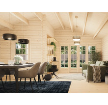 Vardagsrum med träväggar, matbord, stolar, soffa och belysning för en ljus och rymlig atmosfär.