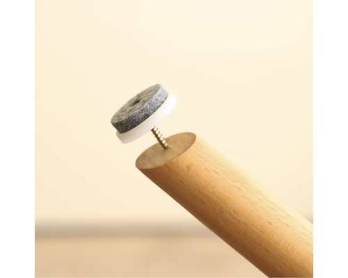 Möbelben med filtplatta och skruv