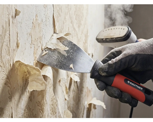 Tapetborttagning med spackel och ångapparat