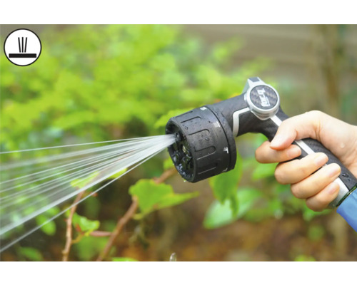 Trädgårdsslangsprutpistol som används för att vattna växter