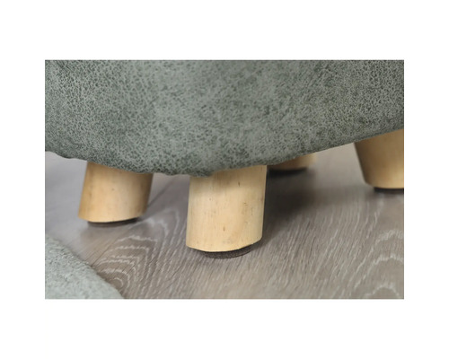 Detaljvy av en pall med klädsel och träben