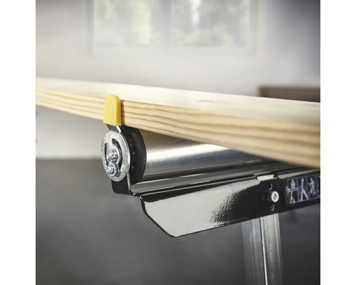 Detaljvy av rullbana med träplanka