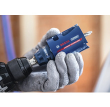 Bosch Expert Carbide Technology hålsåg monterad på en borrmaskin.