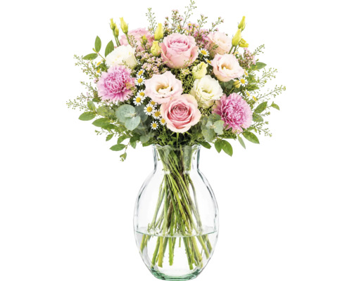 Blombukett med rosa och vita rosor, nejlikor och prärieklocka i en glasvas.