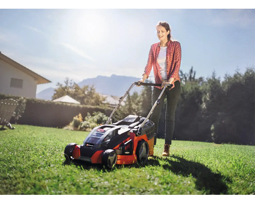 Gräsklippare EINHELL Power-X-Change GE-CM 43 Li M inkl. mulchkit 2x18V/4,0Ah batterier & 2 laddare
