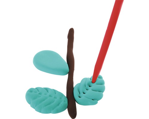 Lera bearbetas med verktyg