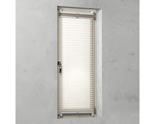 Plisségardin i fönster för ljusreglering och avskildhet