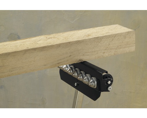 Rullbock med träbräda för verkstad