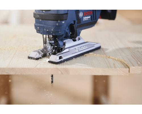 Bosch sticksåg vid sågning av trä