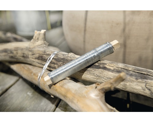 Bindtråd på träspole