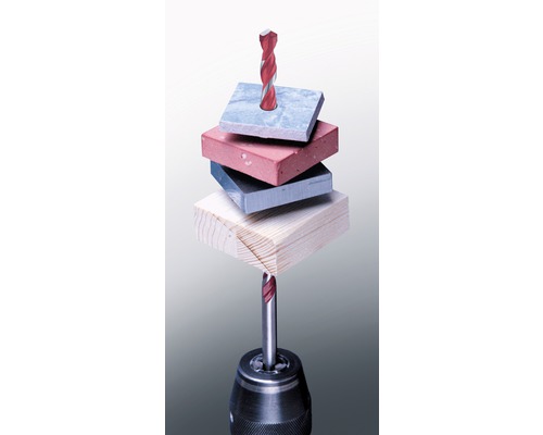 Borrmaskin borrar genom trä, metall, sten och kakel