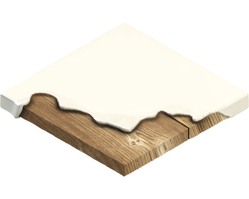 Träbräda delvis täckt med tätningsmedel