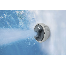 Vattenstråle från ett bubbelbad i drift